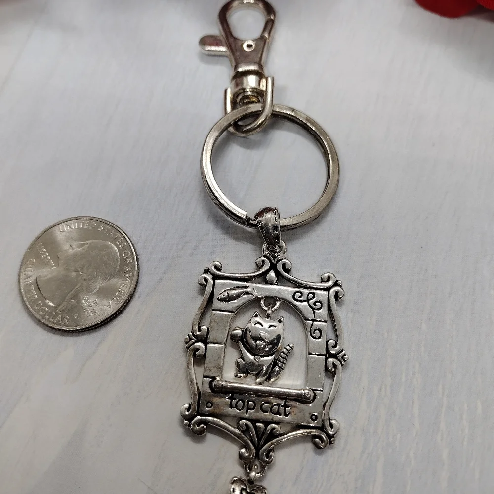 Top Cat Silver Keychain Pendant – Cat Lover Accessory
